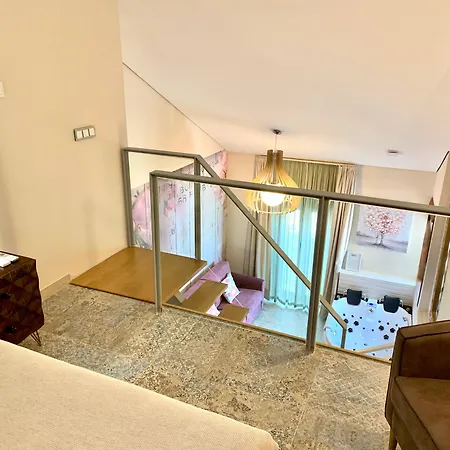 Akla Hotel 4*
